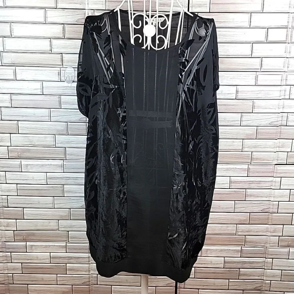 Cabi short sleeve blouse Size S